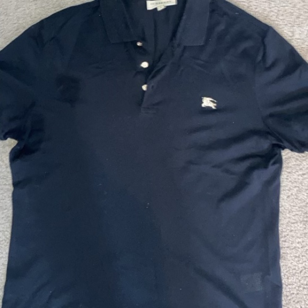 Burberry shirt black/gold XL only worn a few times